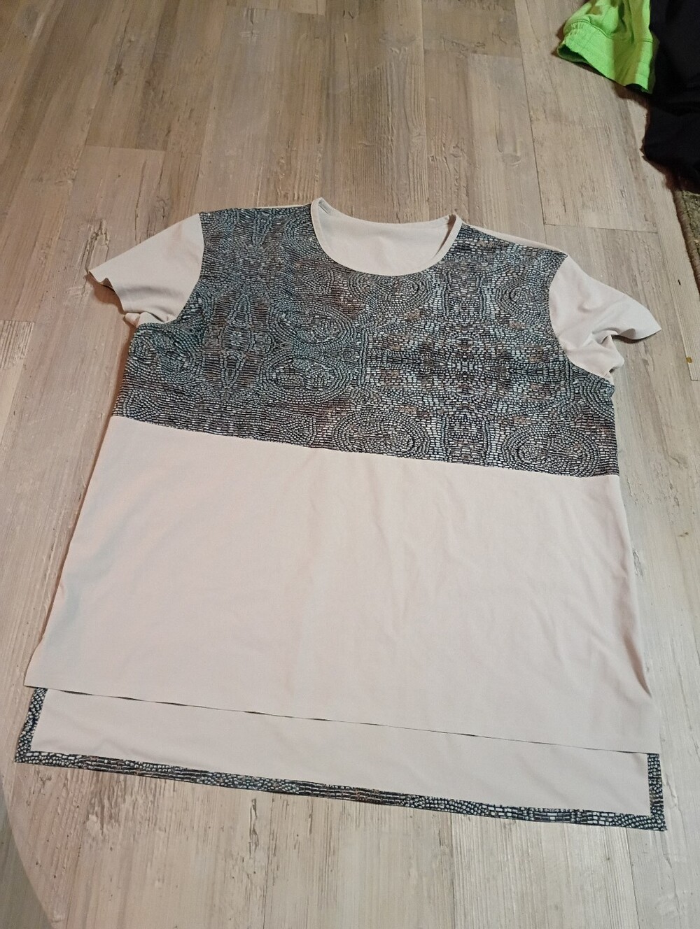 Lululemon - Picture 2 of 5